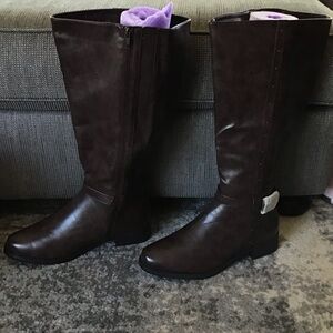 Cloudwalker Knee High Brown Boots Size 12W-New Without The Box